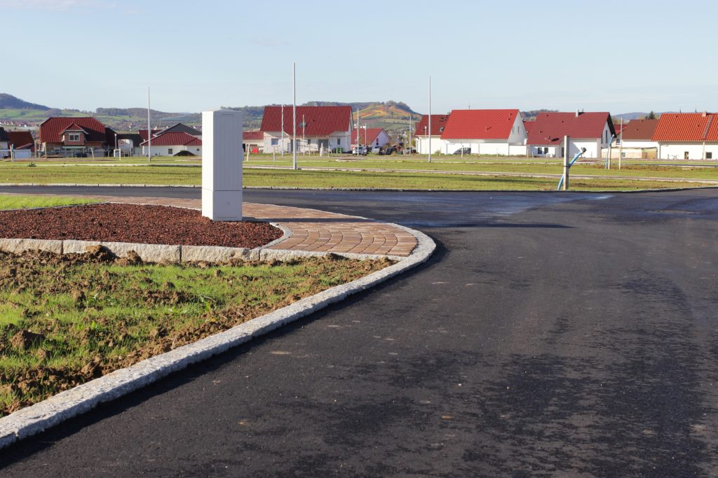 Neu gebautes Wohngebiet mit freien Baugrundstücken Neu gebautes Wohngebiet mit freien Baugrundstücken